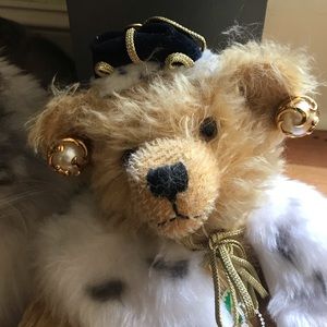 St John Vintage Clip Pearl Gold Earrings